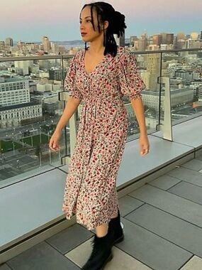 Banana Republic Light Gray Midi Dress with Red Floral Print